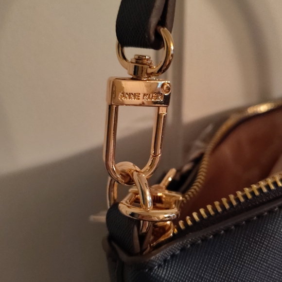 Anne Klein Dark Blue and Tan Shoulder Bag - Picture 5 of 7